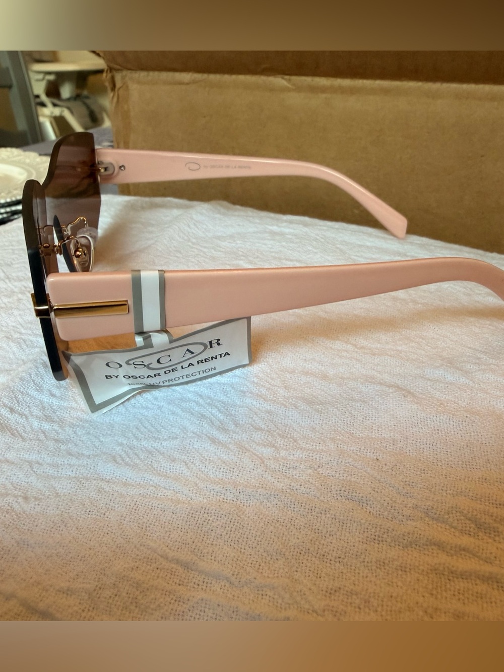 Oscar de la Renta Pink Frame Brown Lens Rimless Sunglasses - Picture 2 of 4